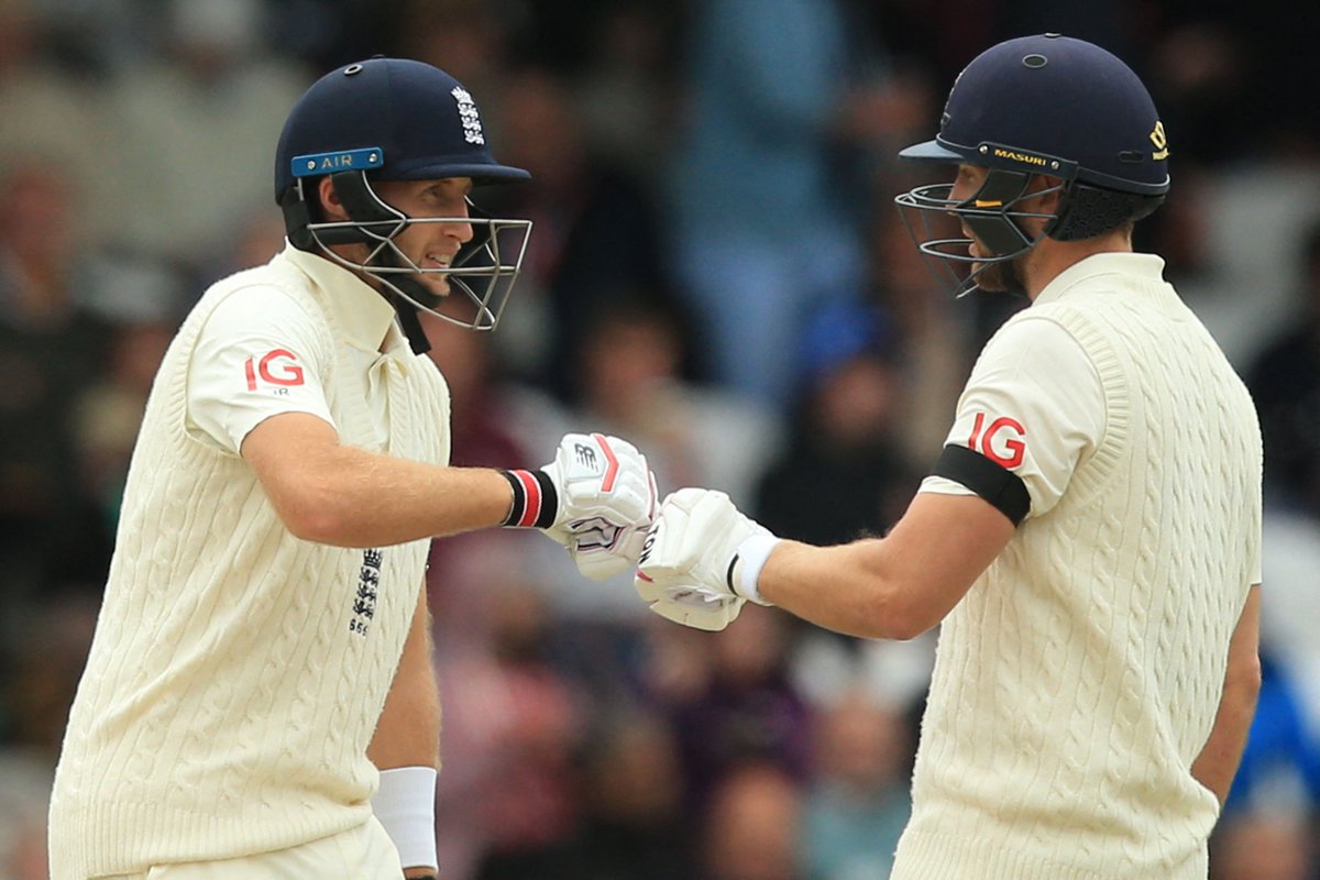 Joe Root and Dawid Malan shared an unbeaten 159-run stand on Day 3 of the first Ashes Test at Gabba