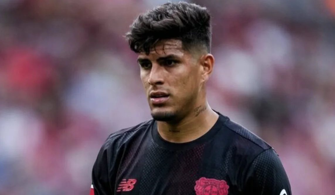 Arsenal Seal Hincapie Loan as Transfer Window Nears Close