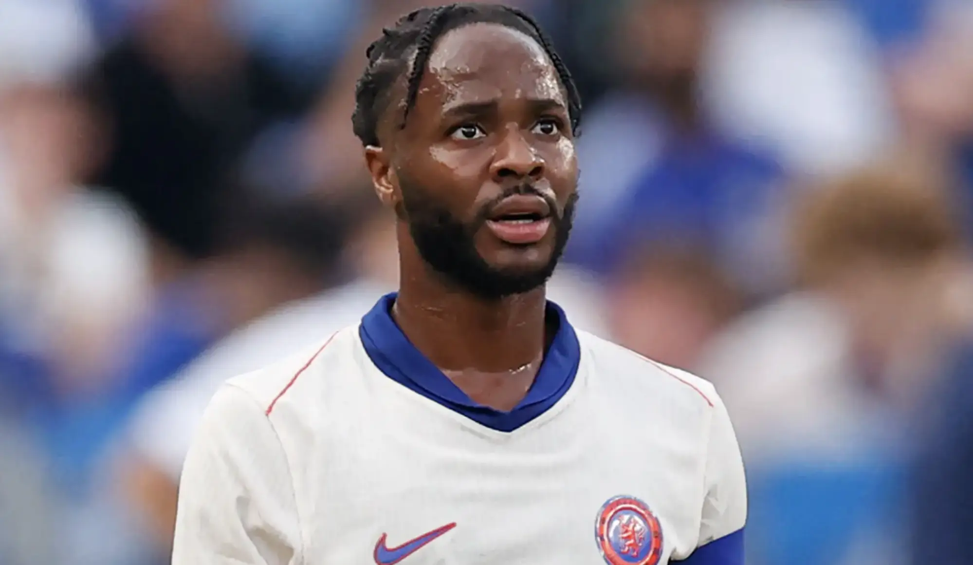 Raheem Sterling Decides to Stay at Chelsea