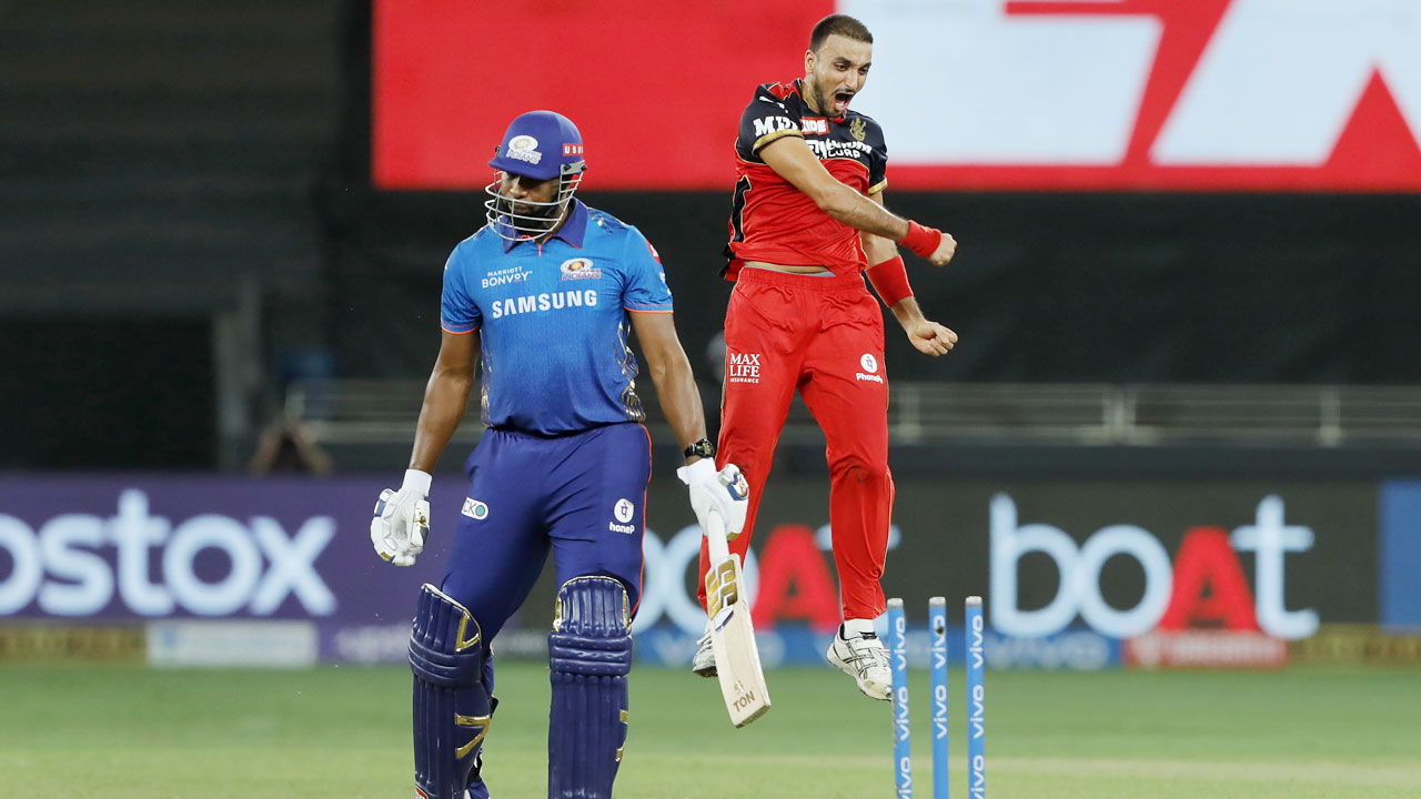 RCB vs MI | Harshal Patel's delivery to dismiss Kieron Pollard was very cleverly bowled, says Sunil Gavaskar