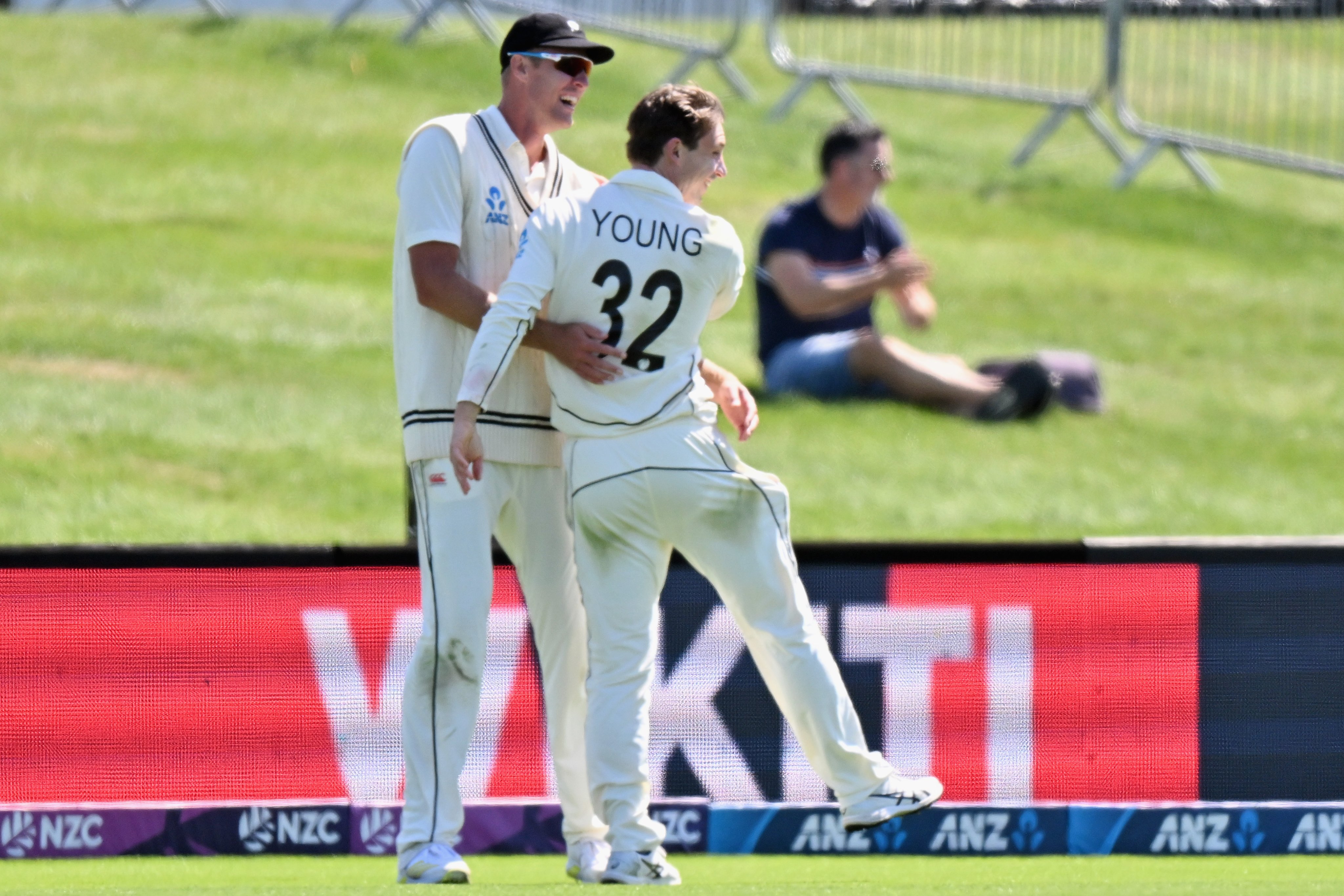 WATCH | Will Young takes a sensational one-handed catch while fielding in the deep near the ropes