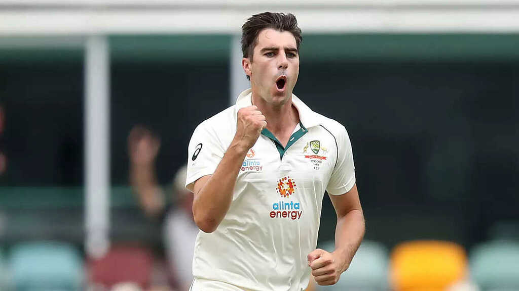 WATCH | Pat Cummins takes a sensational catch during third Test against Pakistan