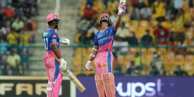 Yashasvi Jaiswal (Right) smashed a 19-ball fifty vs CSK on Saturday 