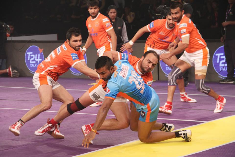 PKL 2017 | Manjeet Chillar’s solid defense hand Puneri Paltan their first loss of the season