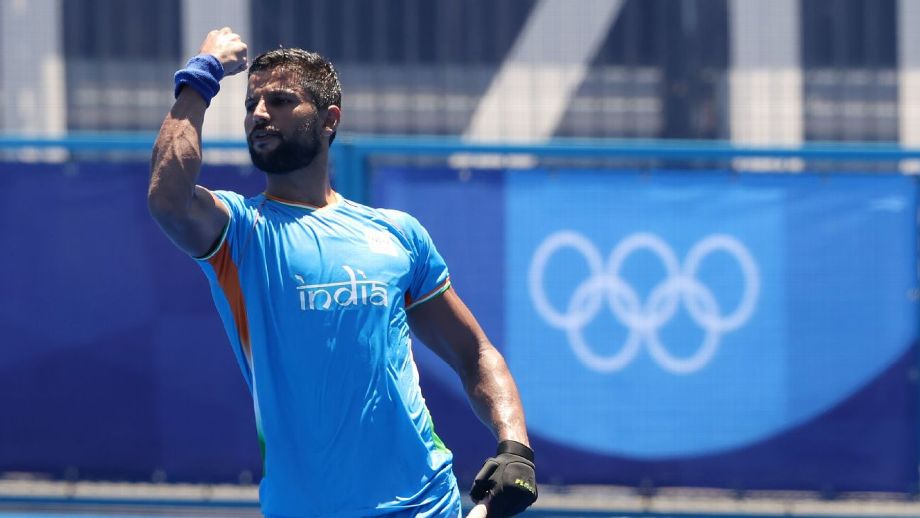 Tokyo bronze medalists Rupinder Pal Singh and Birendra Lakra retire from international hockey