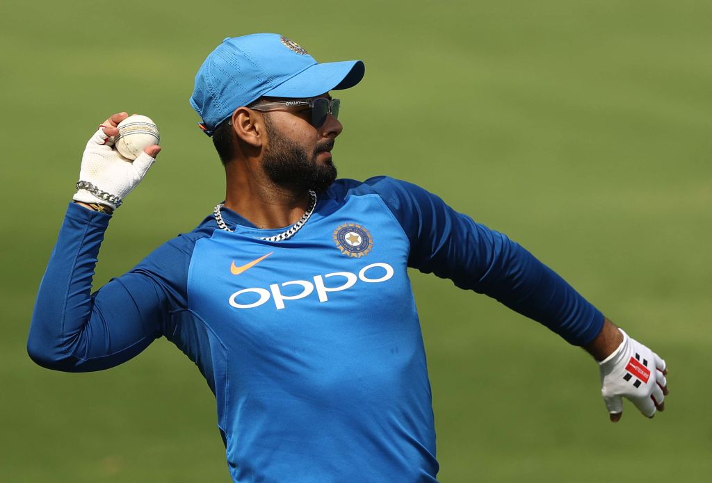 Twitter reacts to furious Virat Kohli lambasting crowd for cheering as Rishabh Pant drops Evin Lewis