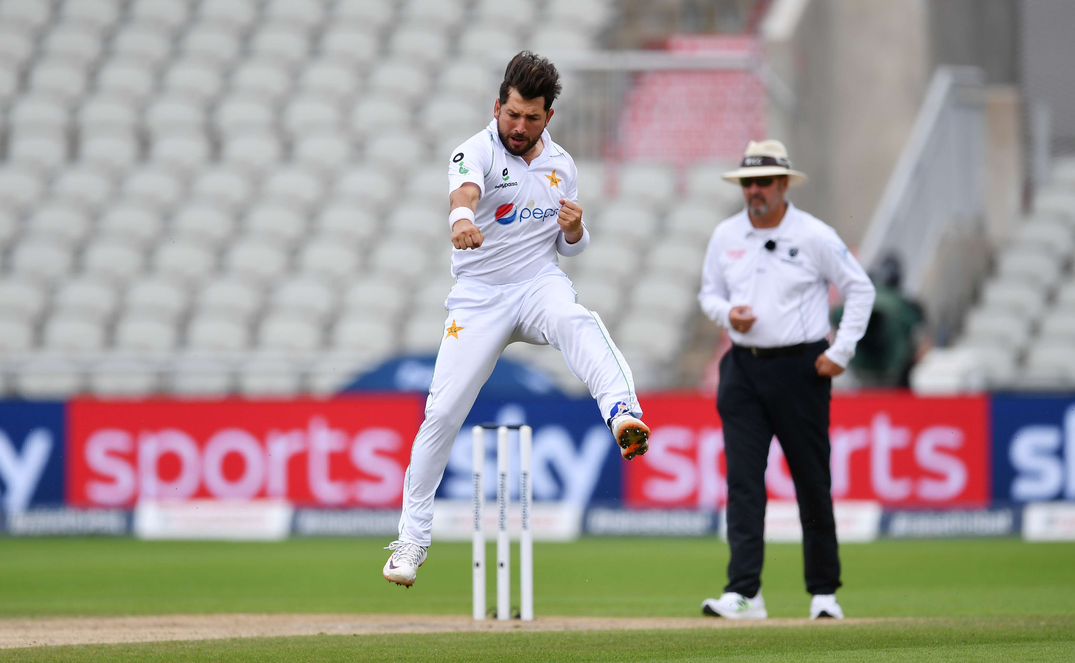 Twitter reacts to ‘frustrated’ Yasir Shah yelling expletive after Henry Nicholls’ late cut