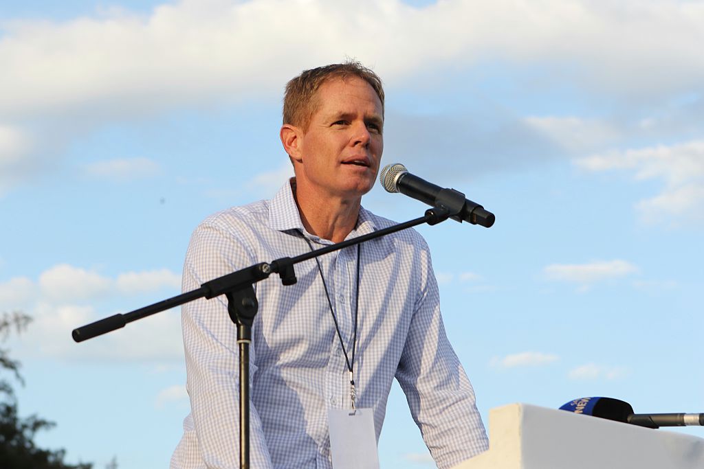 IND vs SA | Shaun Pollock advises South African bowlers to 'think out of the box'