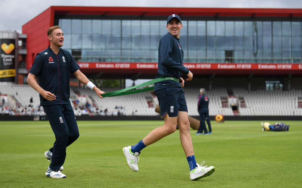 Want to get back into England Test side and win the Ashes Down Under, states Craig Overton