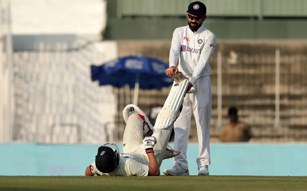 Twitter reacts as Kohli does a Dhoni helping a cramping Root to win hearts