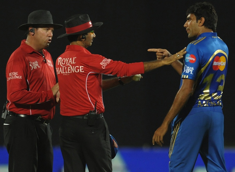 Simon Taufel reveals what Munaf Patel said to Owais Shah during 2006 Mumbai Test