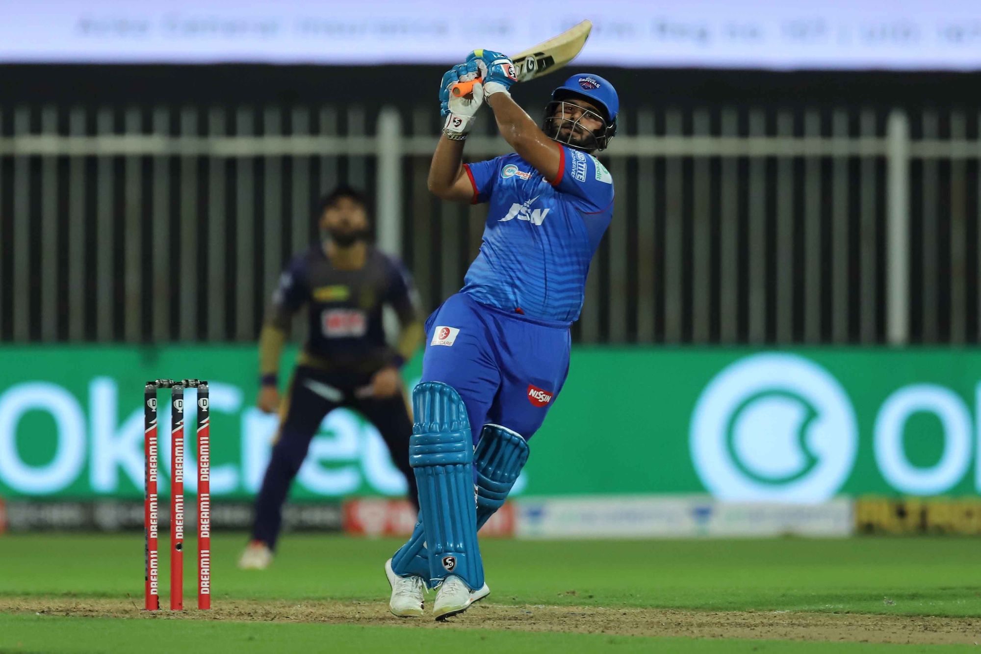 Rishabh Pant plays a failed helicoptor