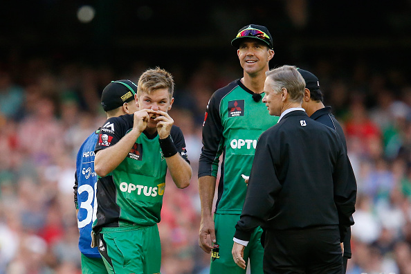 VIDEO | Adam Zampa left stunned as umpire fails to control his 'momentum' to call his legal delivery wide