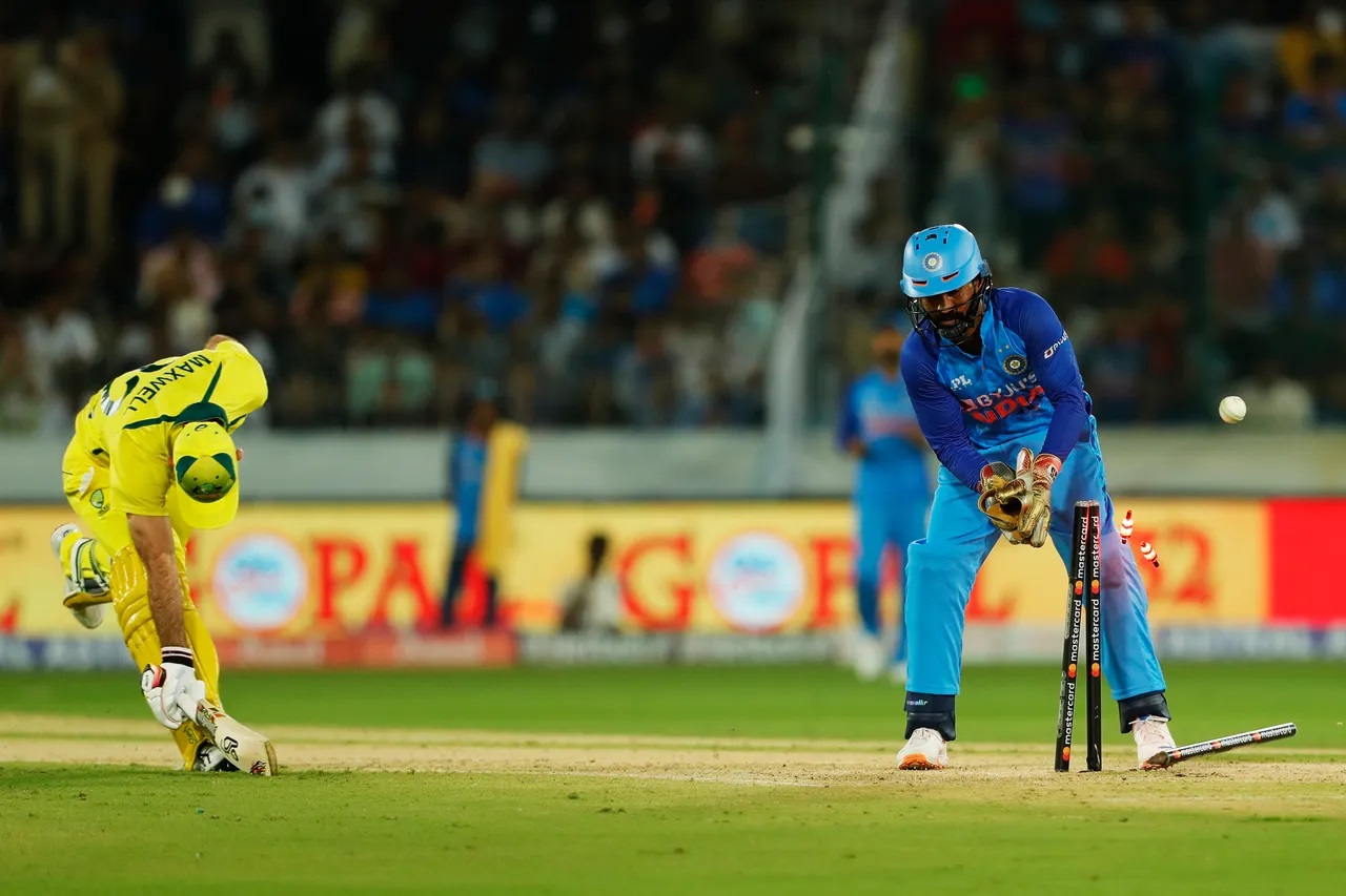 IND vs AUS 2022, 3rd T20I | Internet reacts to Glenn Maxwell’s bizarre run-out courtesy of Axar Patel’s bullet throw