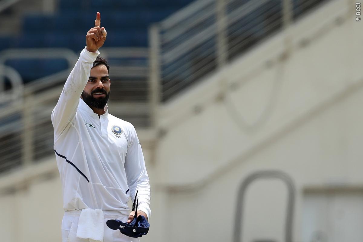 Watch | Fans enter field to take selfie with Virat Kohli on 2nd Day of pink-ball Test match