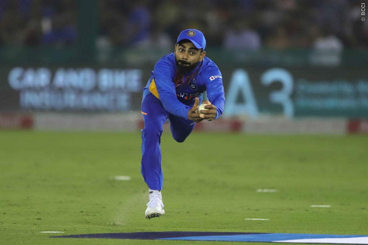 Twitter reacts as Virat Kohli makes an incredible dive to send Quinton de Kock packing