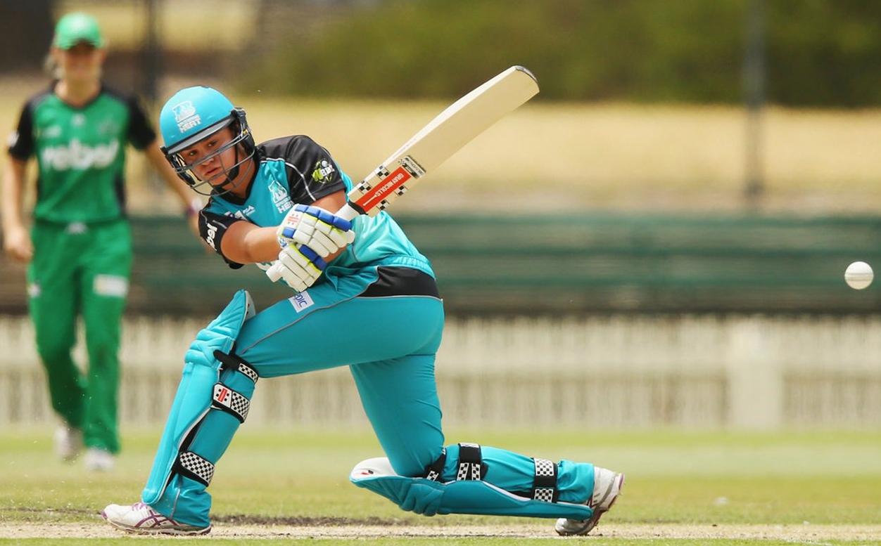 WATCH : World No.1 ranked tennis player Ashleigh Barty plays a cricket flick during Australian Open