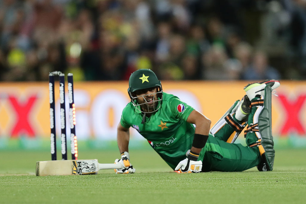 VIDEO | Angry Babar Azam lashes out at Asif Ali for throwing away wicket after declining second run