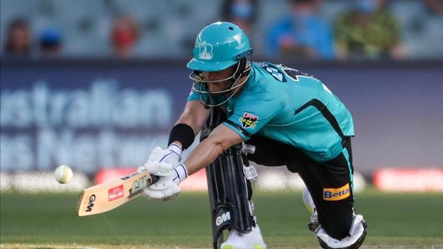 BBL 2021-22 | WATCH : Ben Duckett smashes a maximum using reverse sweep against Qais Ahmad