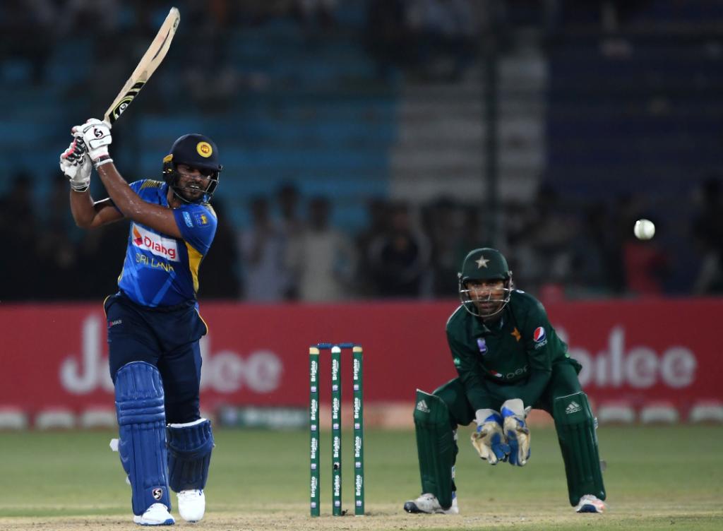 Twitter reacts to ‘Superman’ Shehan Jayasuriya’s 'catch of the season' to dismiss Powell