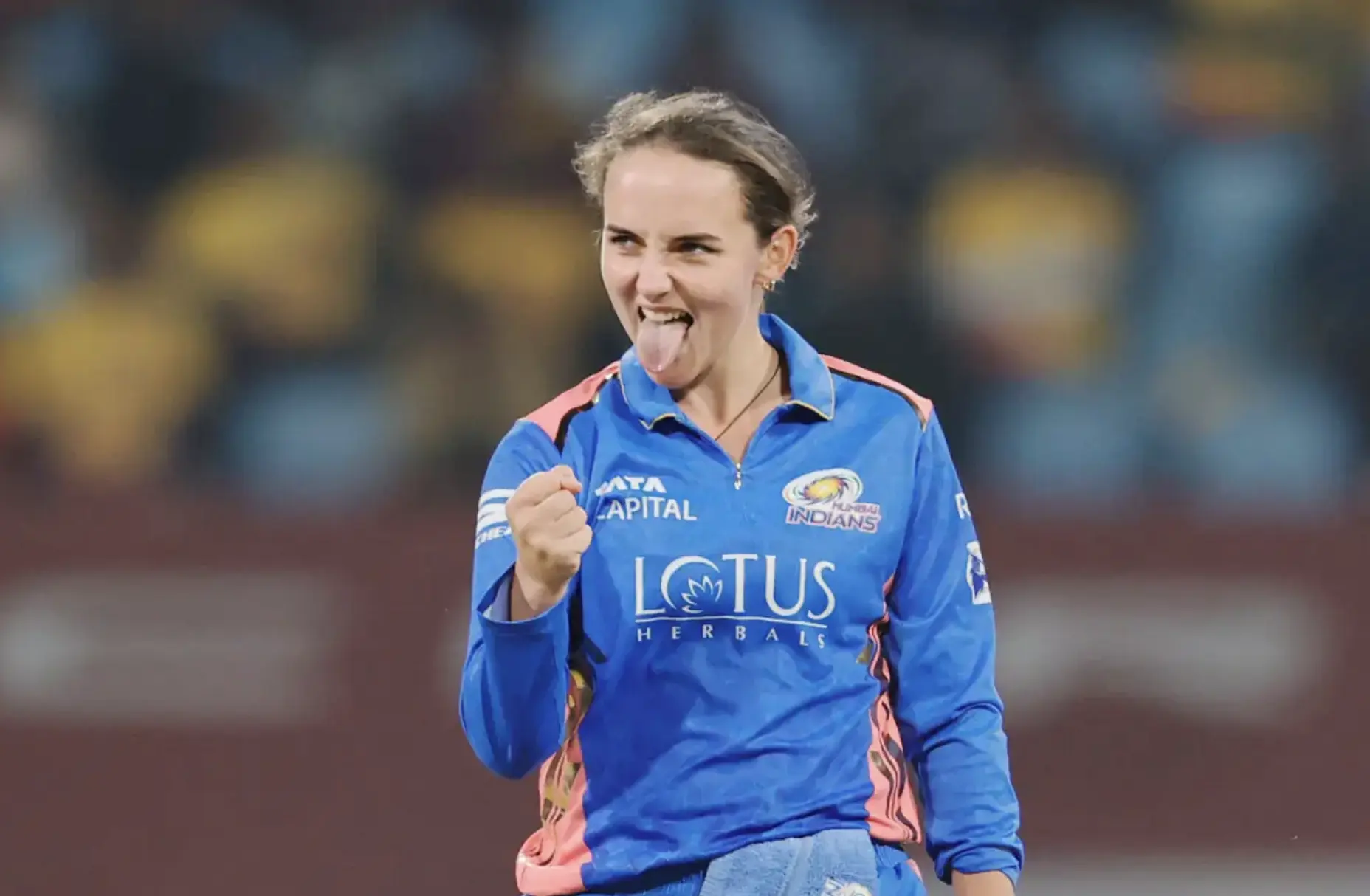 Amelia Kerr was born on October 13, 2000.