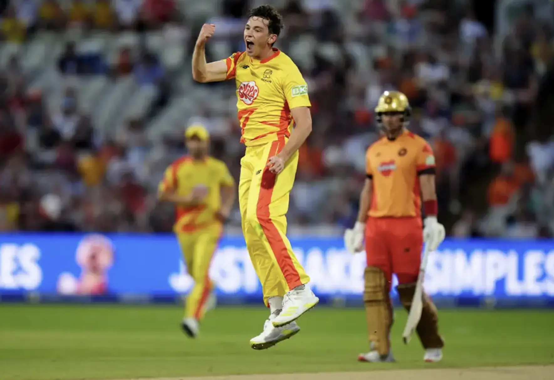 Birmingham Phoenix defeats Trent Rockets by 6 Wickets.