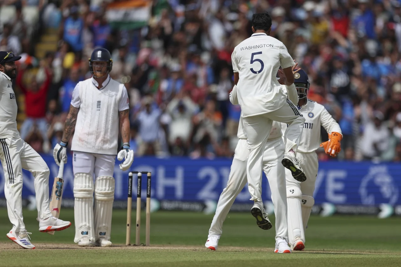 ENG vs IND | Twitter confused as delusional Stokes reacts perturbed despite being struck plumb