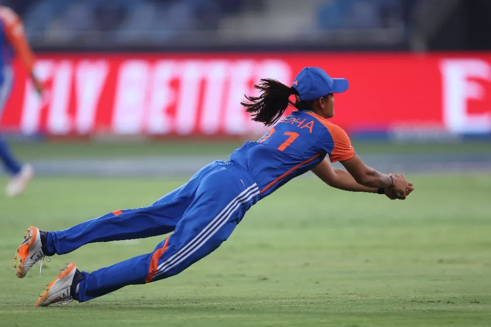 WATCH, IND-W vs NZ-W | Radha Yadav in superwoman mode with a gravity-defying catch to dismiss Georgia Plimmer