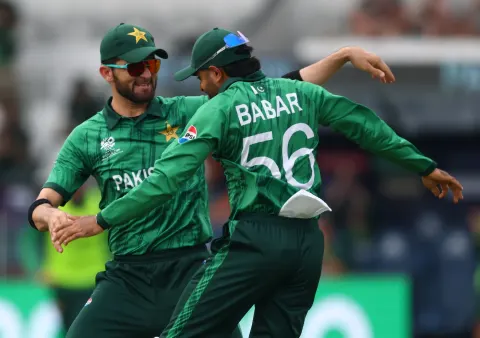PAK vs NED | Twitter in awe as Babar's brilliance helps reproduce SKY's finale classic alongwith Afridi