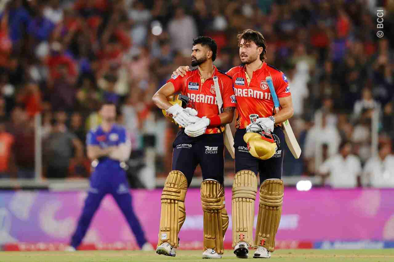 Shreyas Iyer and Marcus Stoinis after PBKS' win over MI in the second qualifier of IPL 2025