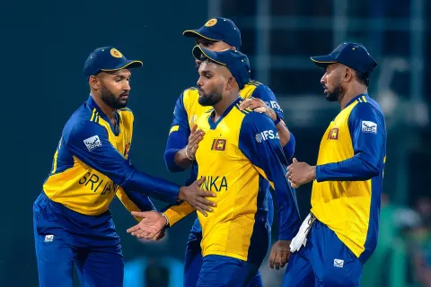 SL vs IRE | Kamindu heroics punish sloppy Ireland as hobbling Hasaranga leads Lanka to victory in opener