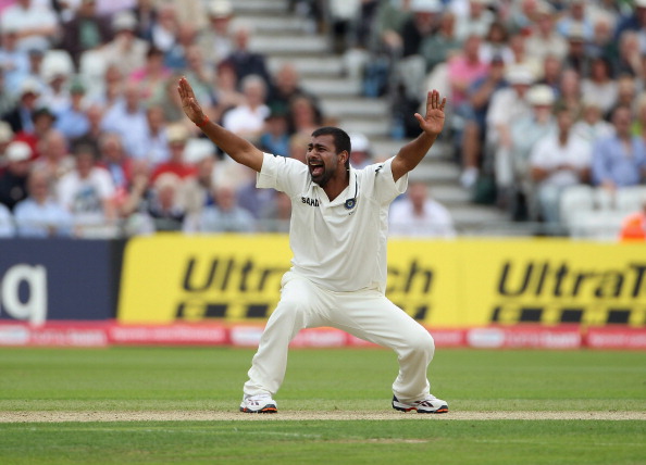 Praveen Kumar swings from cricket to politics; Joins Samajwadi Party