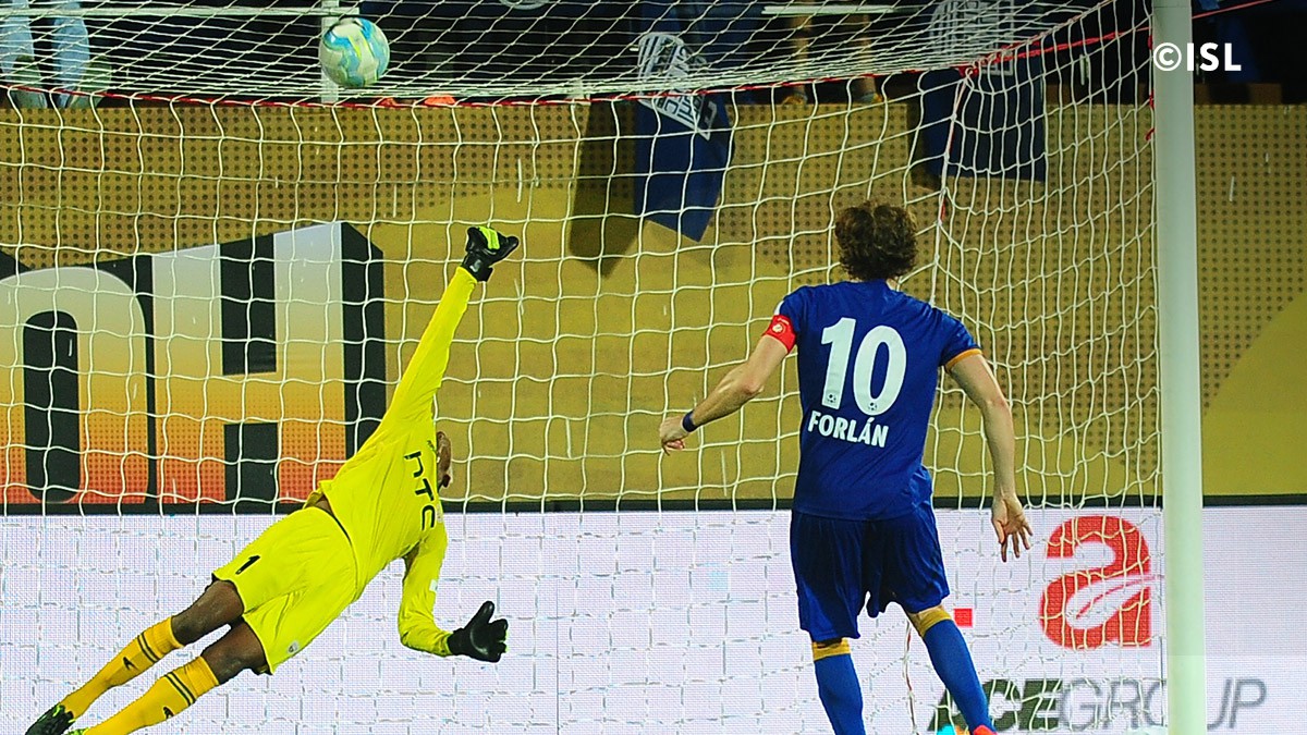 ISL 2016 | Forlan’s penalty gives Mumbai City full points