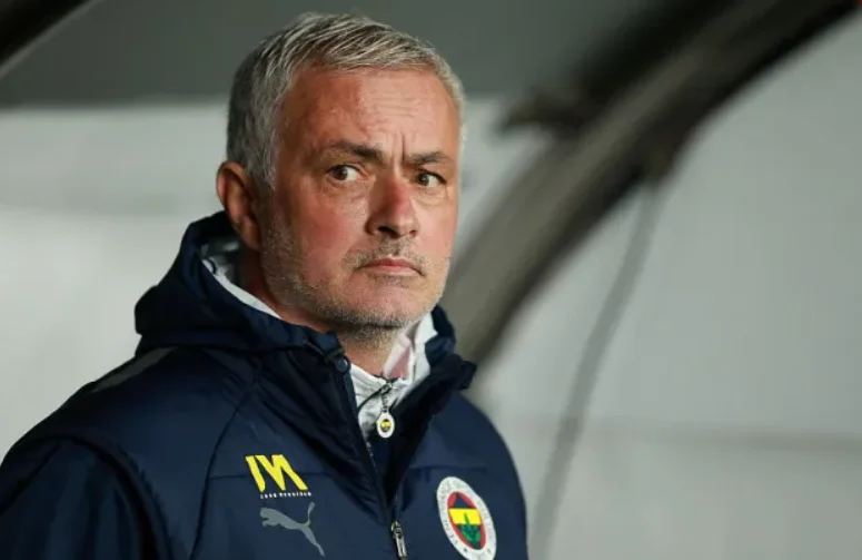 Jose Mourinhos Premier League Return Depends on Title-Challenging Offer