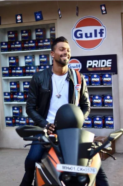 Hardik Pandya riding his Yamaha YZF R1.