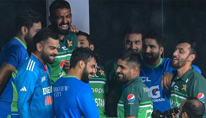 India and Pakistan players with each other during a match in Asia Cup.