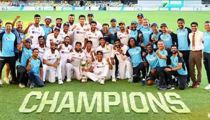 Indian team celebrating after winning the 2020-21 Border-Gavaskar Trophy.