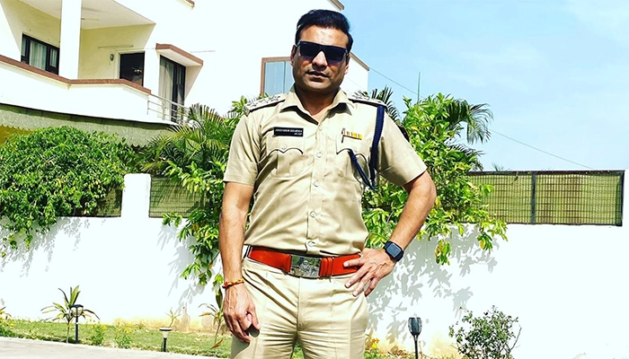 Joginder Sharma after getting the post of DSP in Haryana.