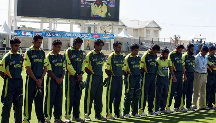 Pakistan’s cricket team observed silence after the death of Bob Woolmer.