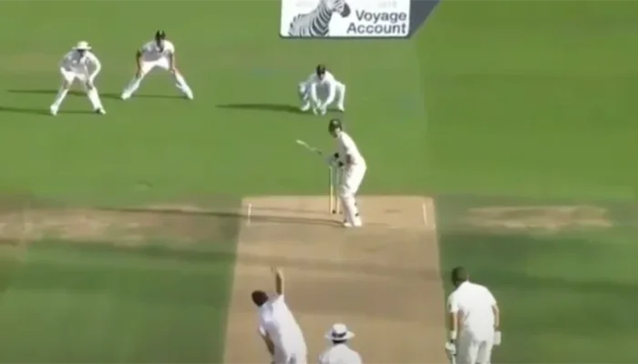 Steve Smith’s batting stance during the 2013 Ashes tour.